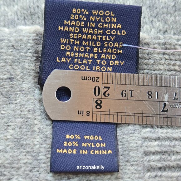 NWT Brooks Brothers 346 Knit Wool Snowflake Fair Isle Scarf Grey White - Picture 4 of 10